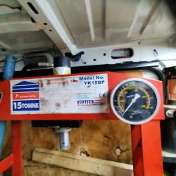 Sealey YK15BP Hydraulic Press Premier Bench Type, 15Tonne