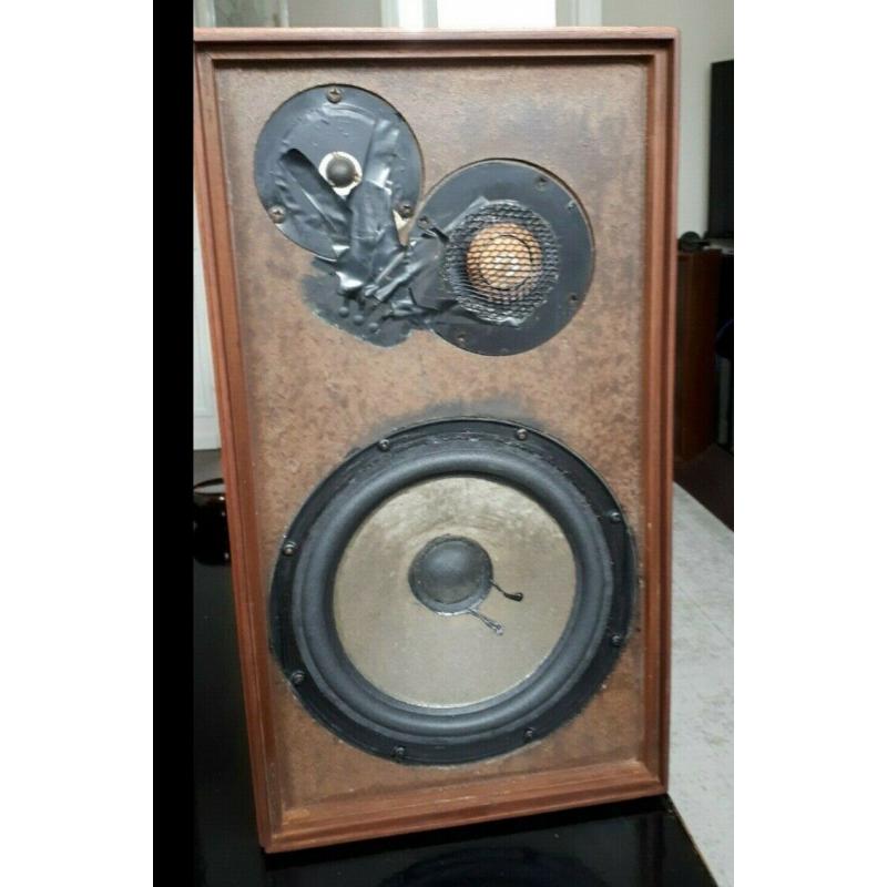 Acoustic Research AR-3a speakers  100W/4 ohms Improved European version Superb!