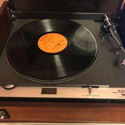 Sony PS-1800 1965 first ES series Original headshell and catridge,v good cond.
