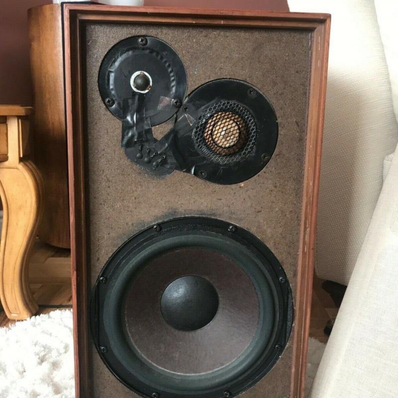 Acoustic Research AR-3a speakers  100W/4 ohms Improved European version Superb!